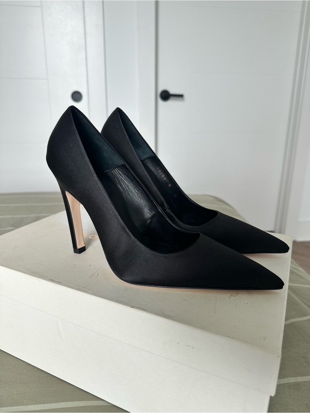 GOOD AMERICAN Statement Black Satin Stiletto Pumps